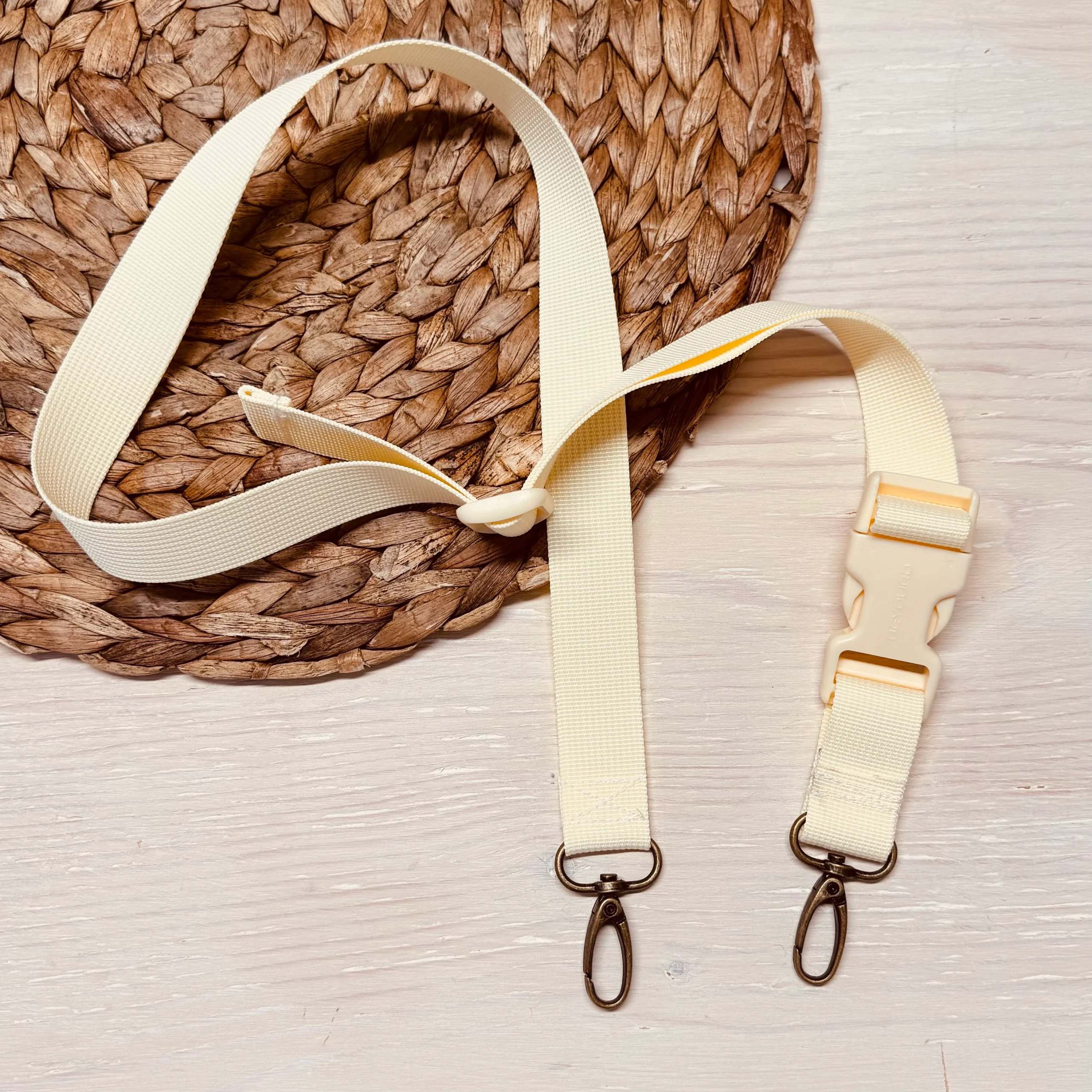 Gance, sangle ajustable pour porter une sacoche ou trousse en bandoulière