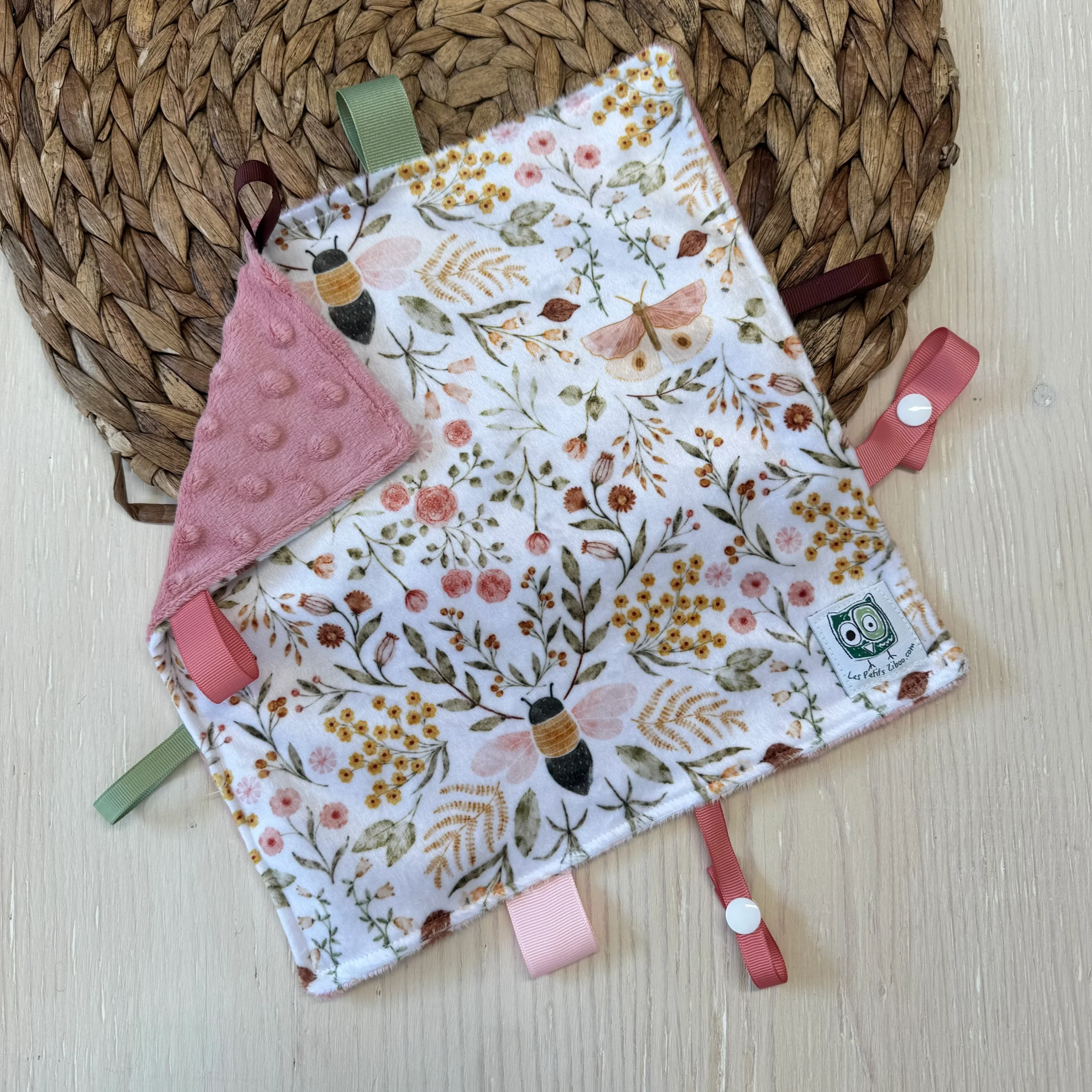 Doudou Rikiki douce des 2 cotés, EN STOCK PRÊTES À PARTIR ! doudou attache suce / jouet, taille 10x10" (25cm x 25cm) endos en minky – Image 9