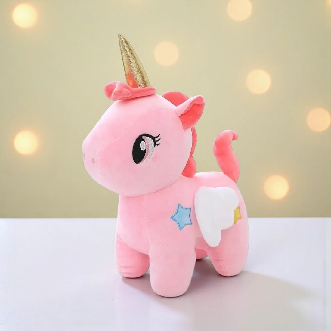 Licorne en peluche mignonne avec étoiles et ailes magiques – Image 2