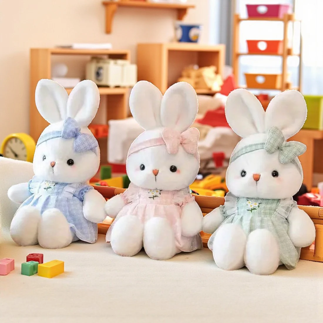 Adorable lapin en peluche avec robe à fleurs – Image 5