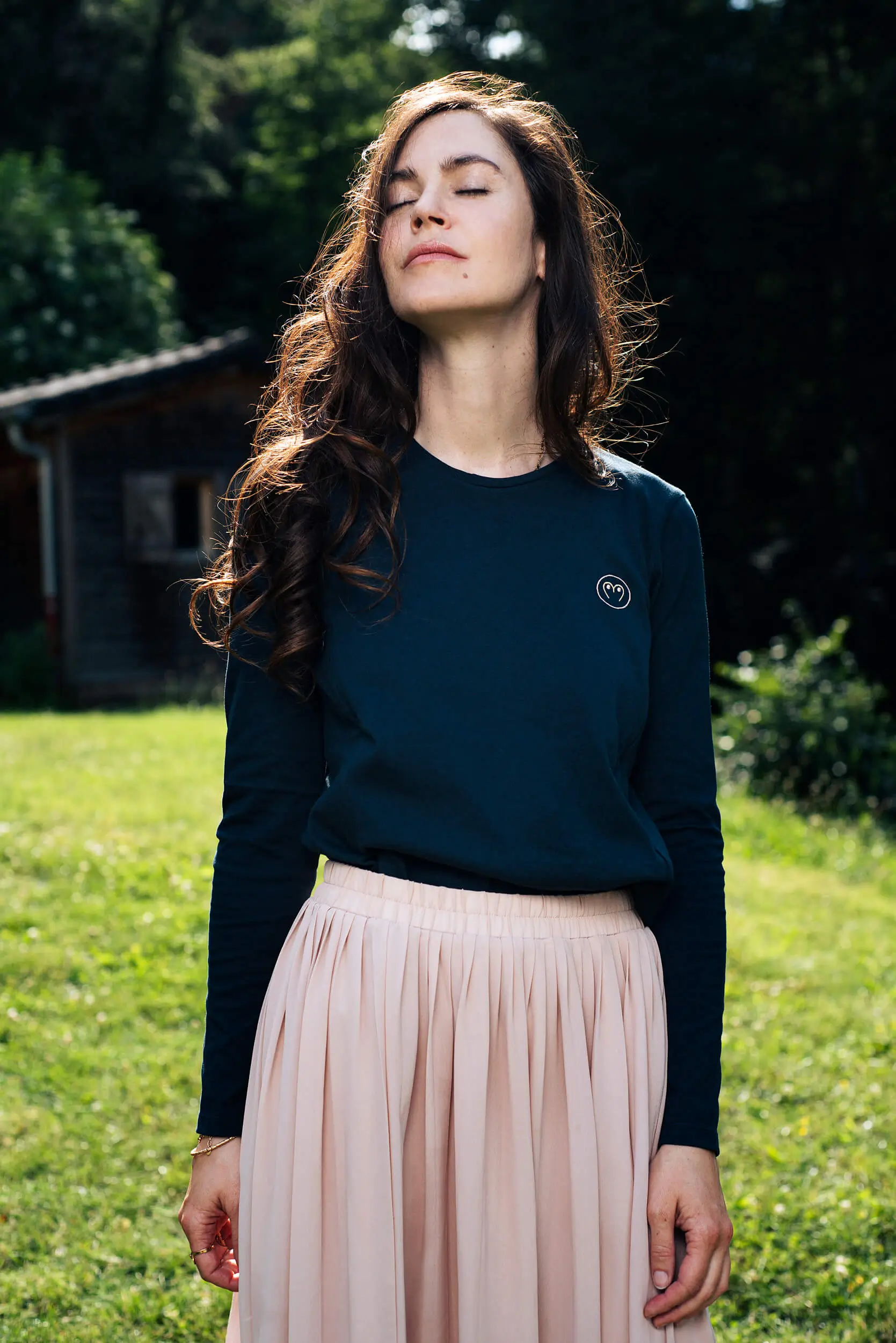 T-shirt Allaitement bleu marine à Manches Longues – Image 4