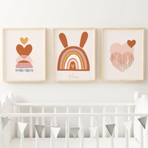 Affiches enfant Style Boho - Affiche de Naissance Arc-en-ciel Terracotta - Initiale et Triple Cœurs